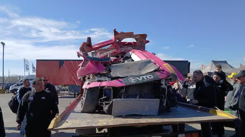Escalofriante vuelco en la final de la Fiat Competizione en General Roca: el piloto fue hospitalizado